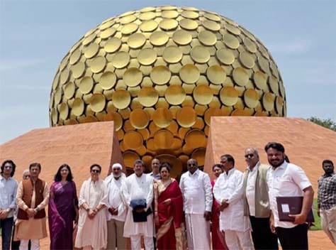 पुदुचेरी में संसदीय स्थायी समिति की बैठक में महिला सशक्तिकरण और CSR फंड पर चर्चा करते सांसद बृजमोहन अग्रवाल।