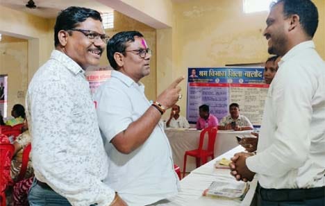 गुरूर में सेवा संकल्प अभियान के तहत आयोजित सेवा सेतु शिविर