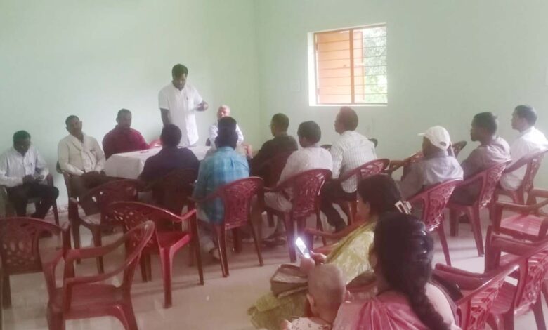 गिरदावरी सत्यापन कार्य से मुक्त करने की मांग करने वाले पशु चिकित्सा अधिकारी